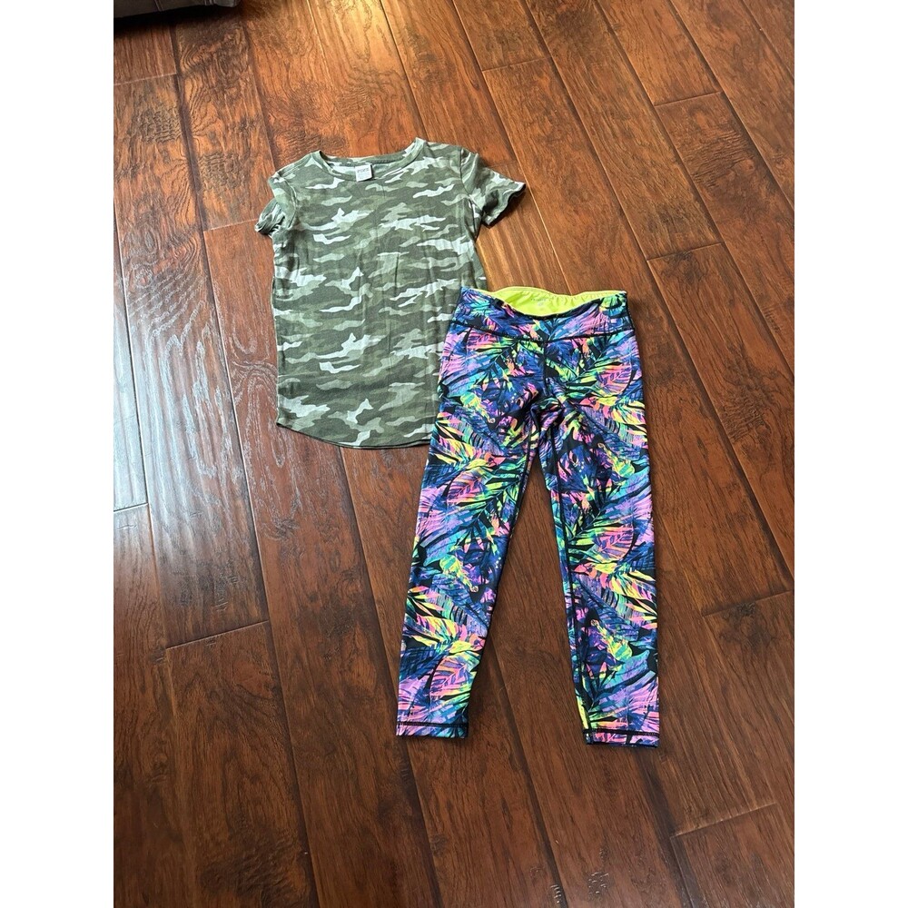VS PINK Camo Shirt & Inspired Hearts Neon Leggings Set Bundle Size XS